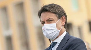 Giuseppe Conte, sondaggio Termometro Politico: "Fiducia e consenso crollati", con lui solo il 41,1% degli italiani