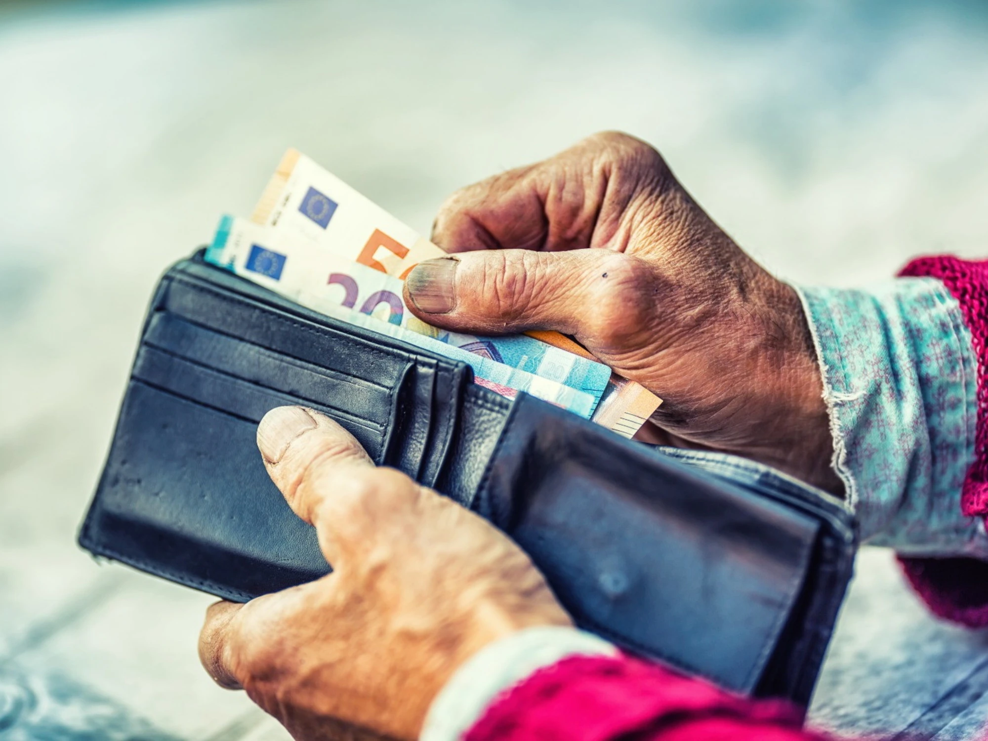 Pensioni 2027, cresce l'assegno: la tabella con gli incrementi fascia per fascia