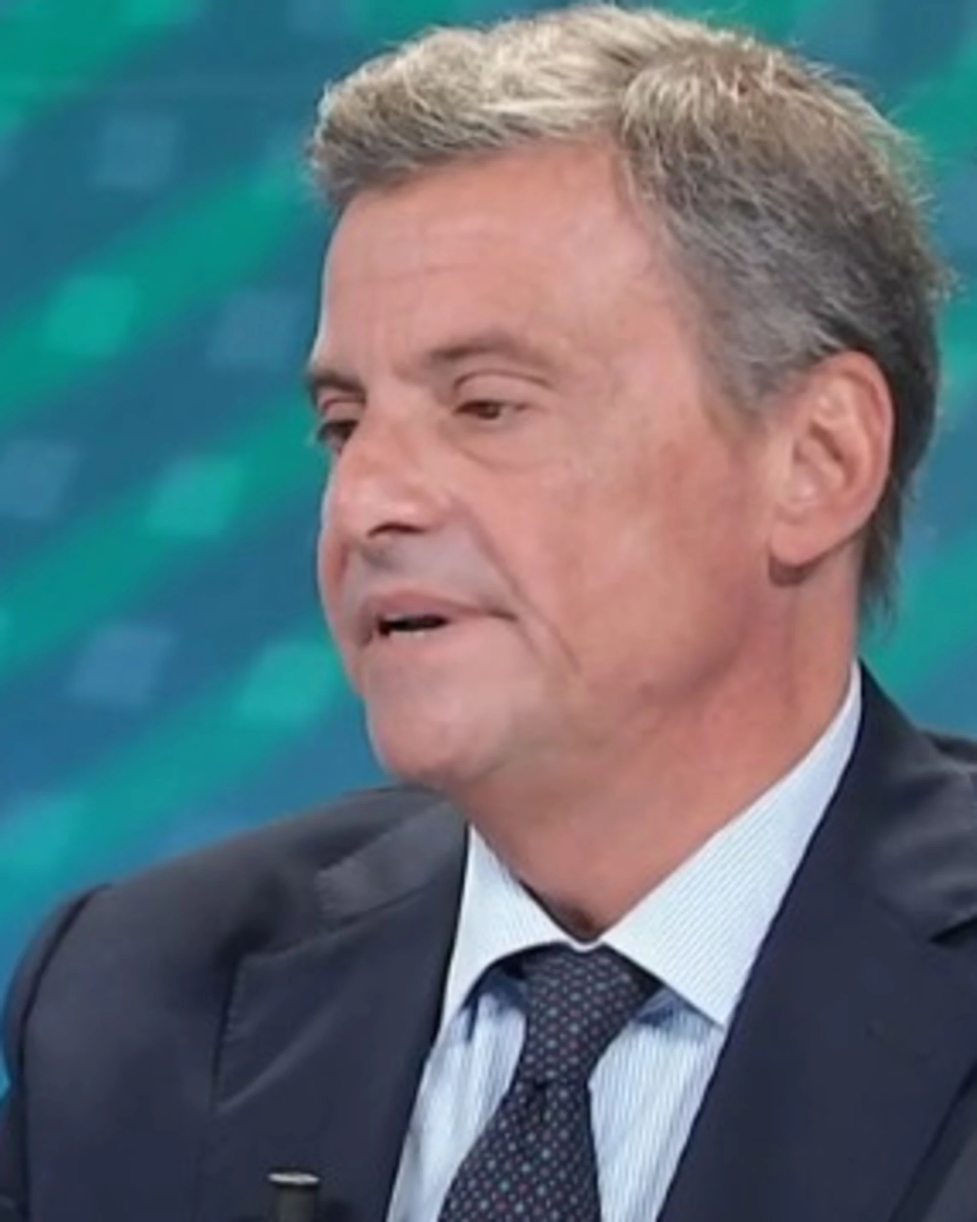 Carlo Calenda scarica Elly Schlein: "Appoggiare Fico? Fuori di testa, follia"