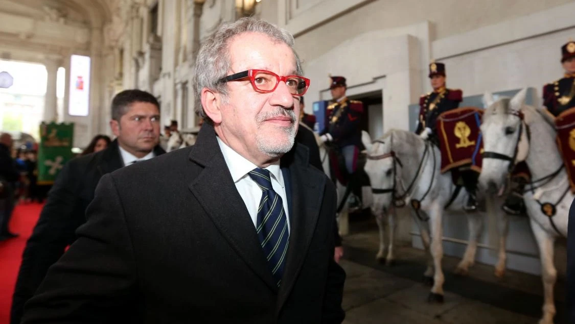 Silvio Berlusconi, l'ultima mossa: proporre Roberto Maroni come premier