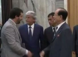 Matteo Salvini in missione con Antonio Razzi: "La Corea del Nord è una figata pazzesca"