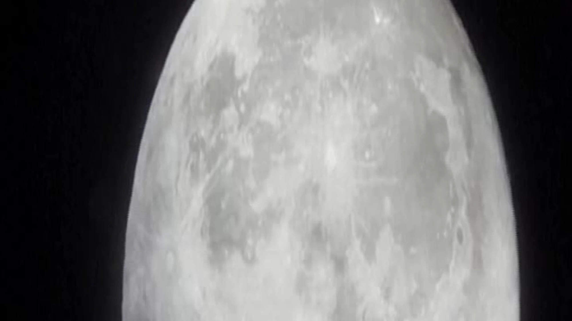 Cile, gli occhi al cielo: ecco la micro-luna blu