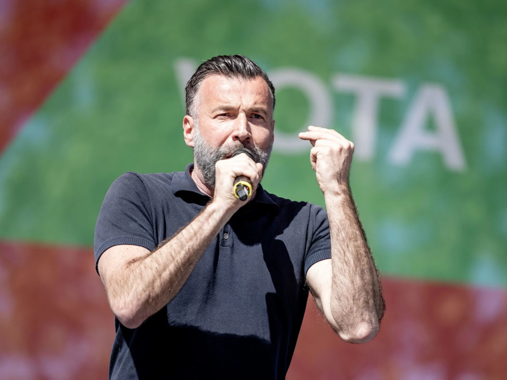 Il Gay Pride targato Zan non paga gli artisti