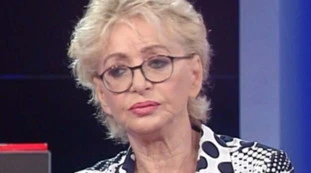 Storie italiane, Enrica Bonaccorti-choc: "L'orco? Una persona vicina alla mia famiglia", l'orrore che ha subito (e non aveva mai rivelato)