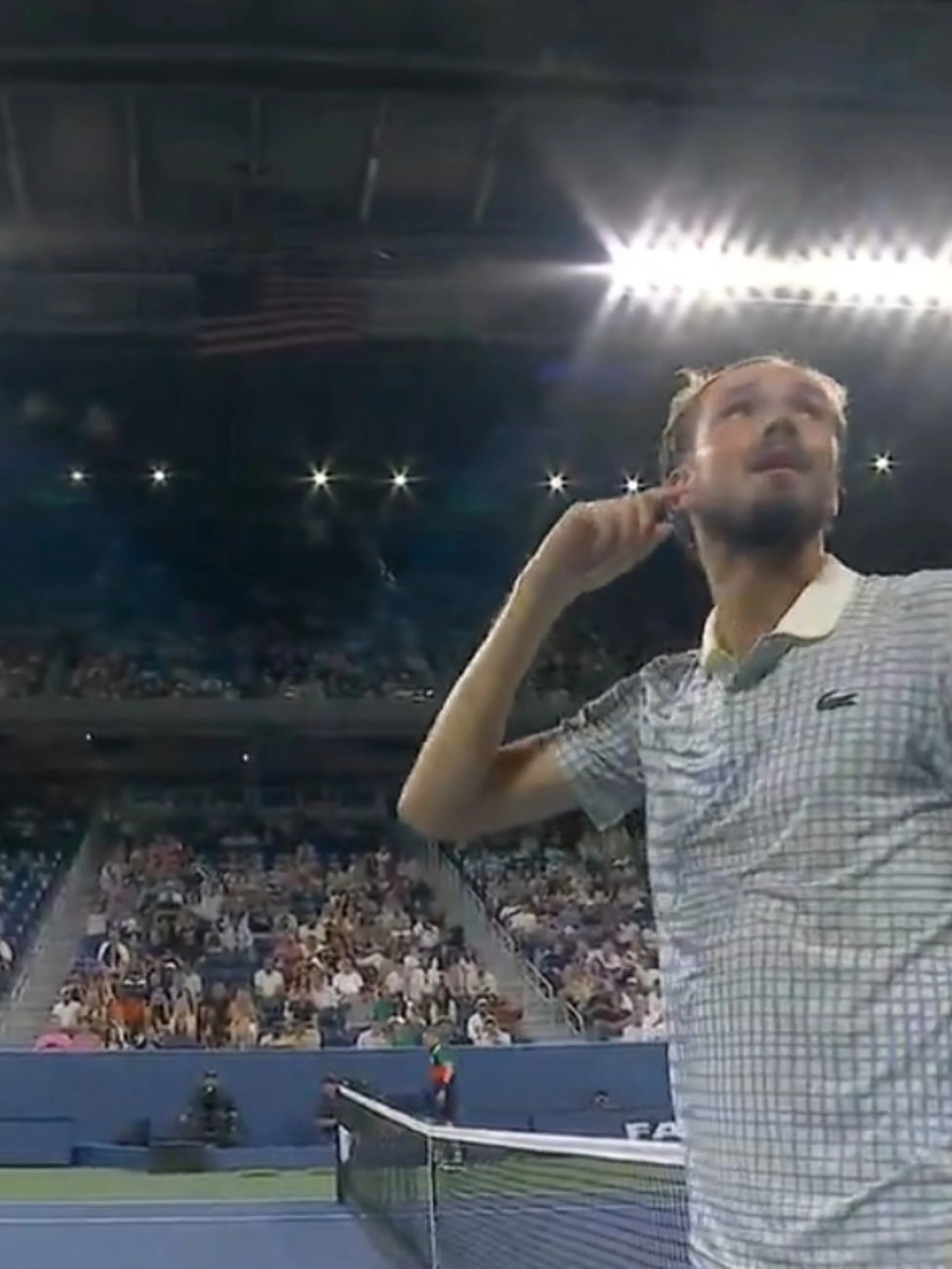 Medvedev "ha bisogno d'aiuto". Becker, cosa c'è dietro il raptus agli Us Open