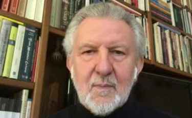 https://media.liberoquotidiano.it/TePifQ7sPNwBWkvL5AySmfIfD7lGBUPNyLbwcV2umSE/width:800/quality:90/aW1hZ2VzLzIwMjUvMDkvMTMvMTQyNjA3NjM3LTJlZTRlNWQzLTJhZjEtNDVjOS1iZTgxLWUzN2FiYTQwZGMyYi5qcGc.webp