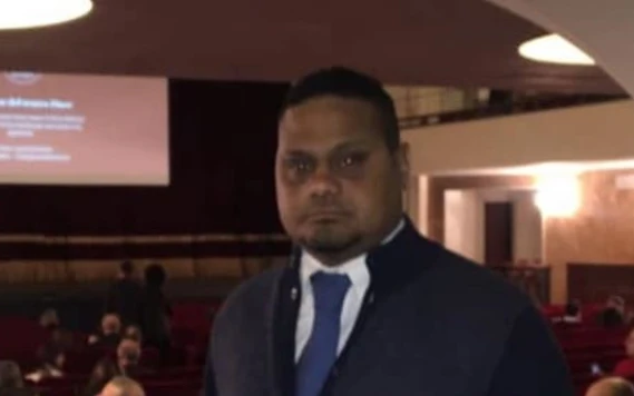 Sardine, il militante di colore di Fratelli d'Italia insultato in piazza: "Mi ha detto neg**"