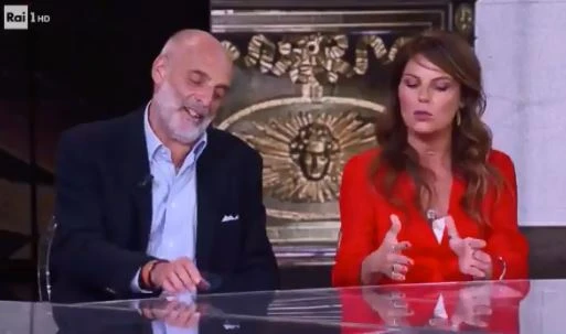 Che tempo che fa a luci rosse, "Paolo Brosio superdotato, sono testimone". Marina La Rosa, imbarazzo in studio