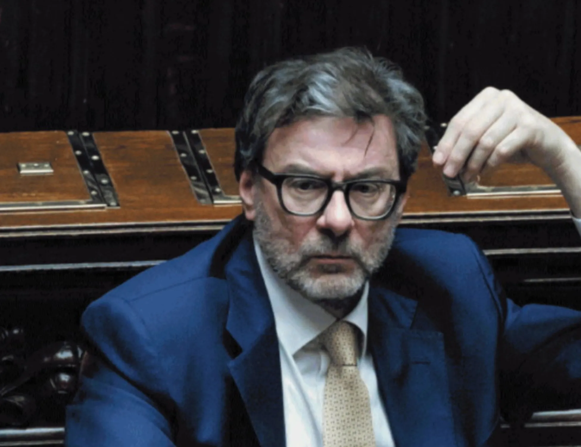 Leggi l'articolo: Inteviene la Meloni: soldi, cosa spunta in manovra