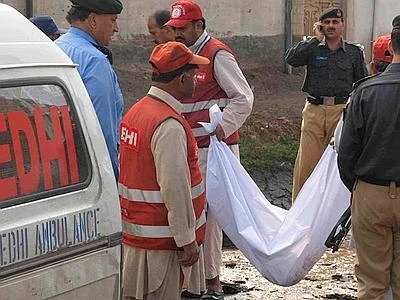 Pakistan, autobomba fa strage al mercato Almeno 33 morti, sei sono bambini