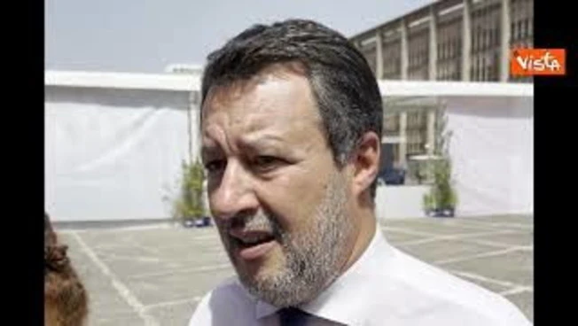 Legittima difesa, Salvini: Chi viene rapinato e minacciato vittima, va considerato suo stato mentale