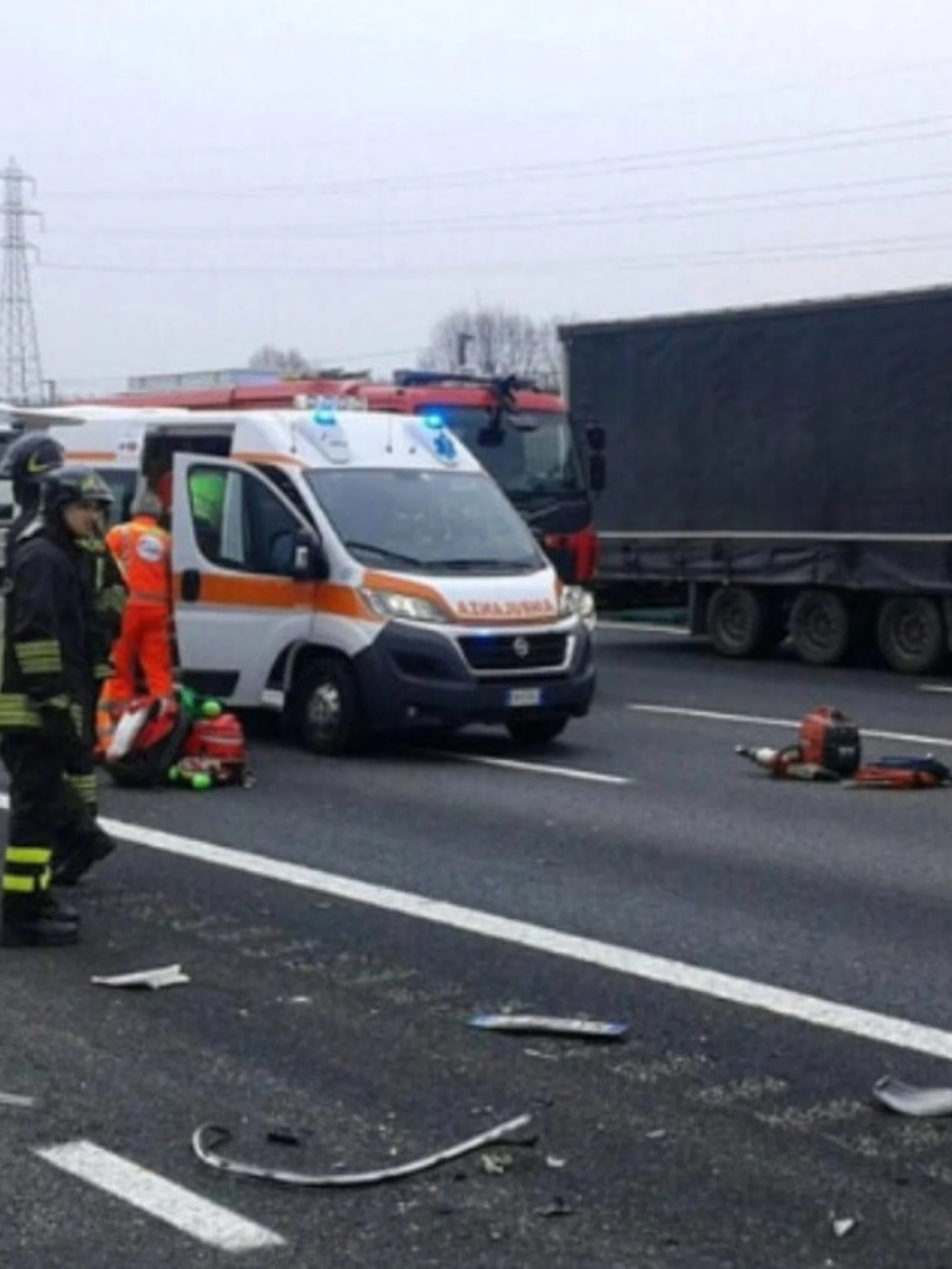 A4, auto contromano: inferno e strage, 4 morti e un ferito gravissimo