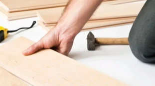Valencia, operaio trova 40 mila euro nella casa che ristruttura? Una beffa atroce