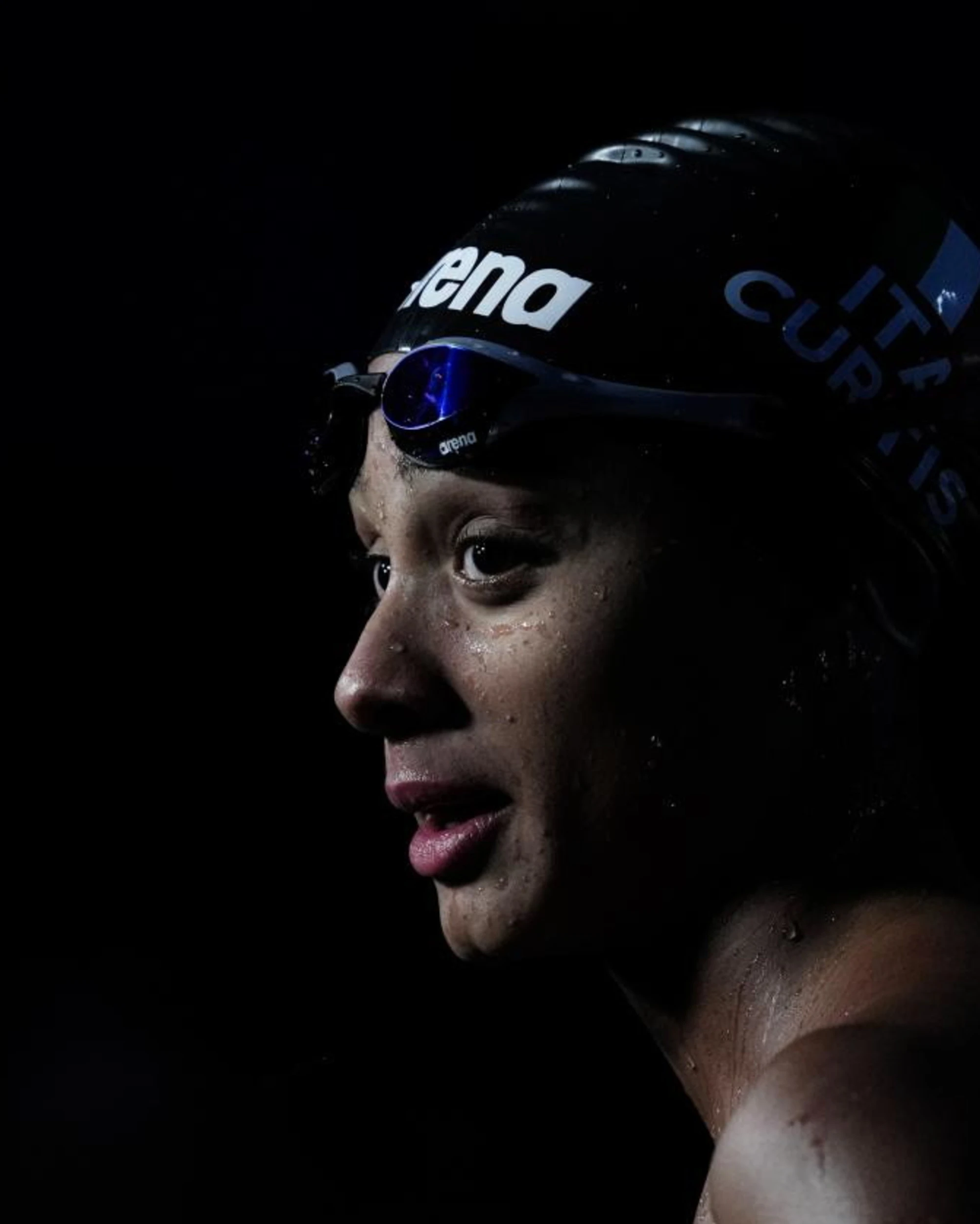 Sara Curtis, "scolapasta in testa": l'impensabile segreto della nuotatrice