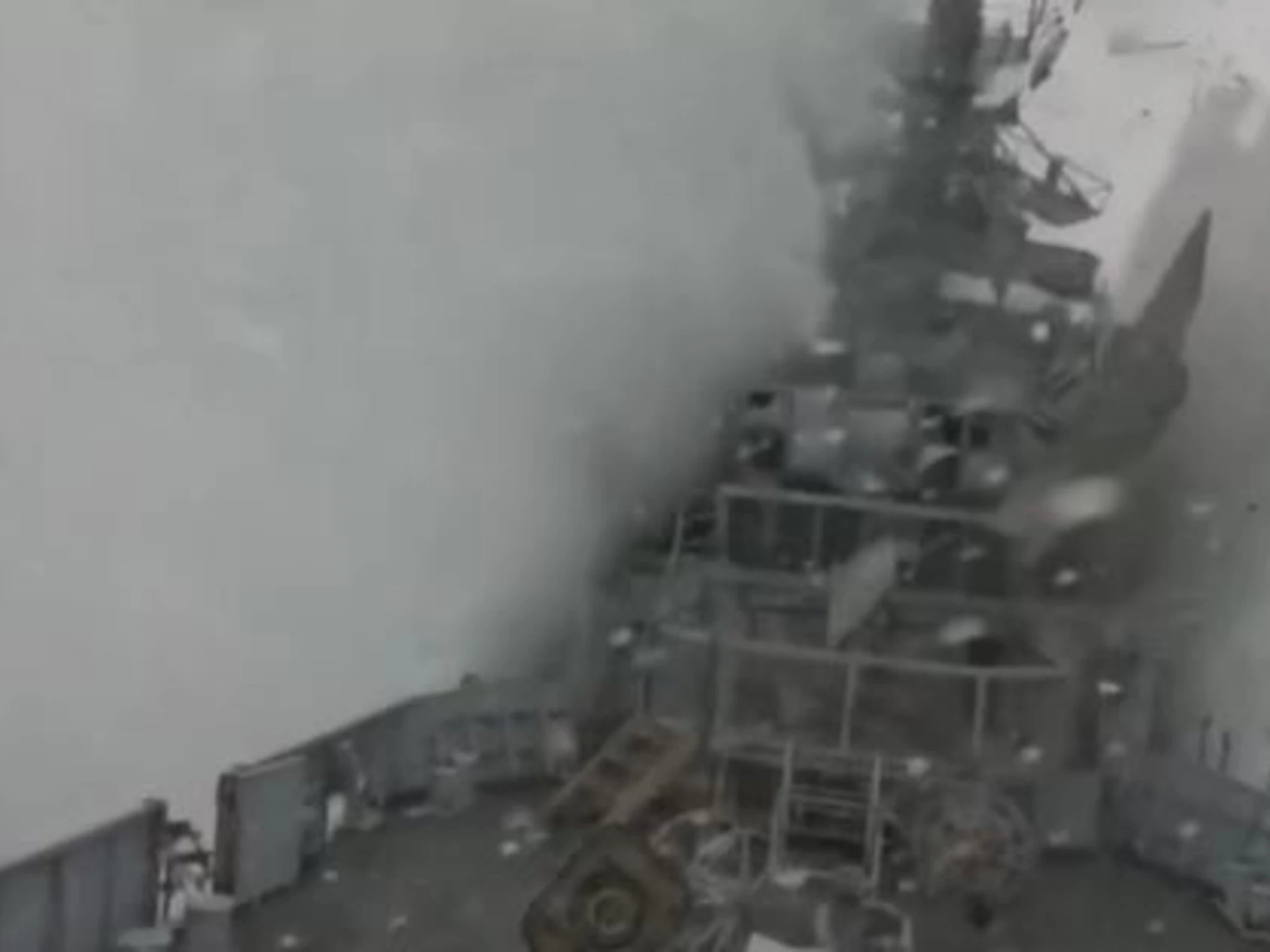 Nato, "Cosa succede quando una nave viene silurata", il video