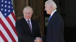 Vladimir Putin non è il nemico, Antonio Socci: il pericolo cinese che gli Usa non comprendono