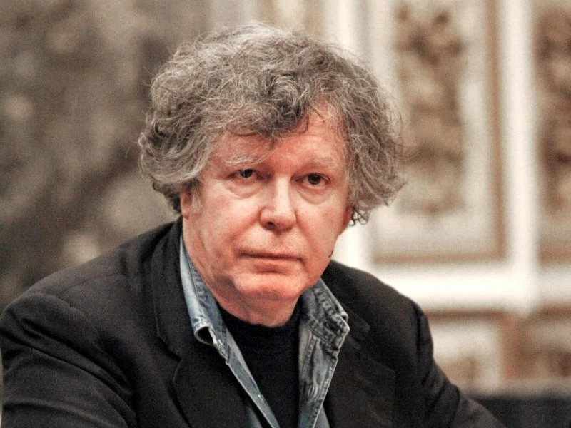 Fini: "Meglio i talebani dei nostri politici"