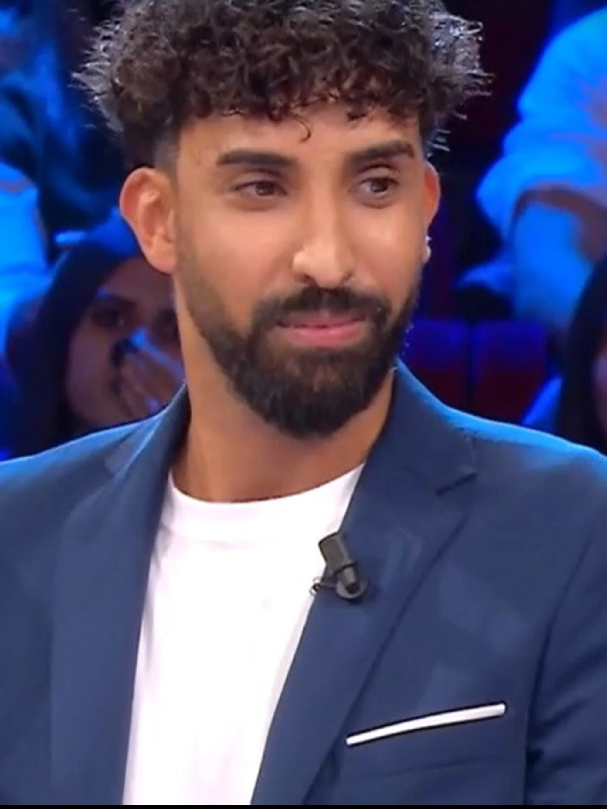 Affari Tuoi, "domani si lavora!": esplode la rivolta, per Anas finisce male