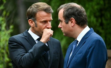 https://media.liberoquotidiano.it/TqCtdxtpYxGsz1matGp45nkXL83qHSBIyvIQvQhjGfY/width:800/quality:90/aW1hZ2VzLzIwMjUvMDkvMTAvMDY0MzE0MTQ4LTQ0Y2I0MTIzLTQ1YWEtNGY1NC04OWQ5LWMyMWYwNzA3ZjRhMi5qcGc.webp