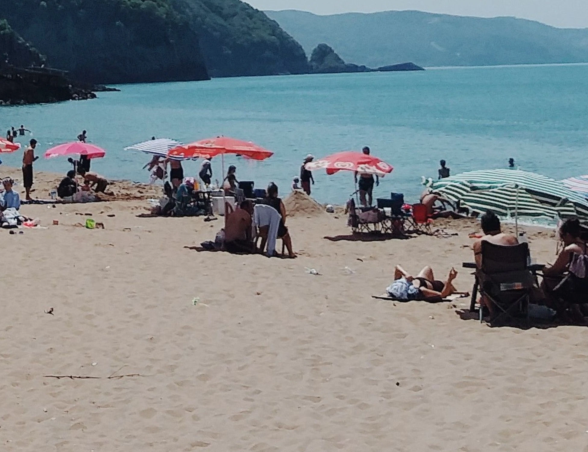 Cosenza, vomito e febbre alta dopo il bagno al mare: 25 bambini in ospedale