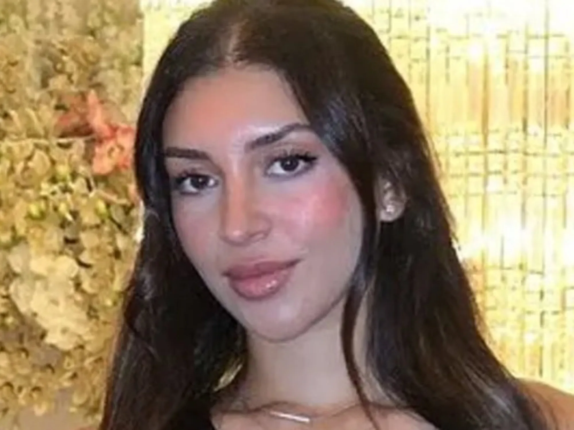 Julia Varvaro, account sul sito "sugar daddy": sospesa la sottosegretaria di Trump