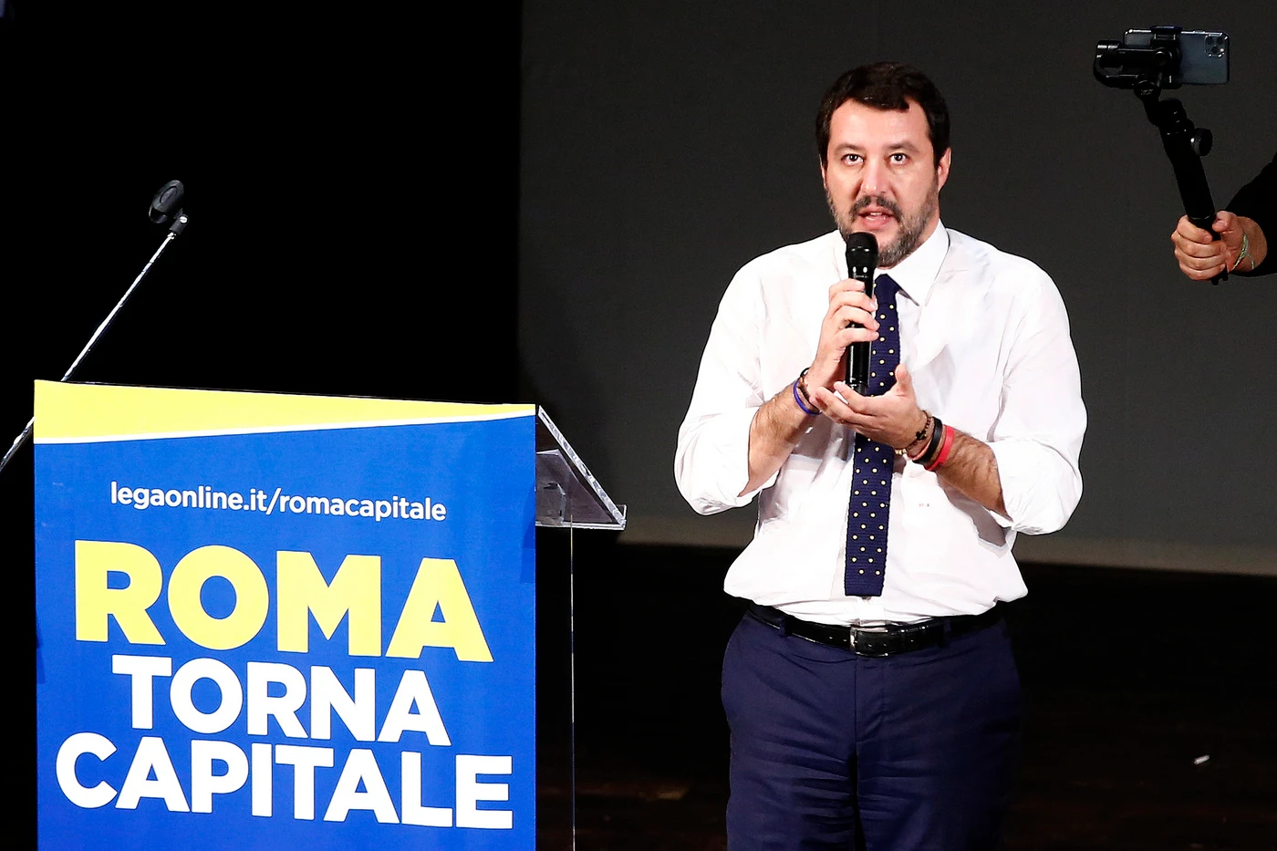 Matteo Salvini e il calo nei sondaggi, "il pericolo non sono le sardine ma la Meloni". L'analisi di Pregliasco
