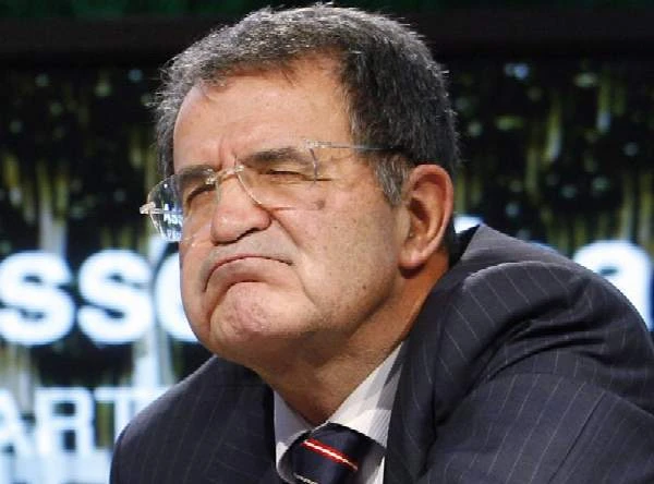 Prodi, gli 007 italiani: è un pericolo per l'Italia