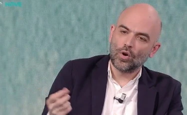 Che tempo che fa, Saviano da Fazio insulta e piange: "Un prezzo da pagare, mi sono stancato"