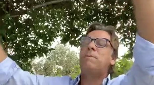 Nicola Porro contro Mattia Santori: "Si sente il nuovo Messia a 30 anni, ma ha combinato zero"