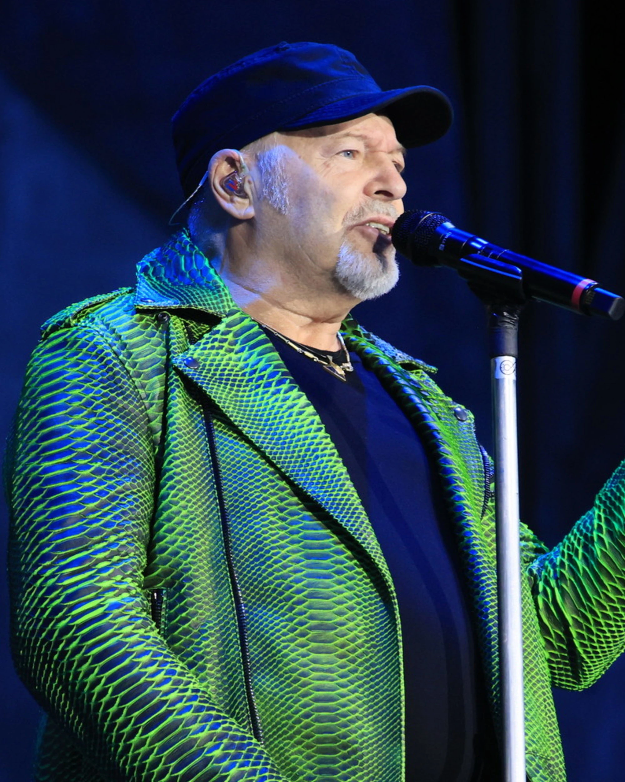 Vasco Rossi estremo, Solieri: "Calci, strizzate proprio lì, ginocchia insanguinate"