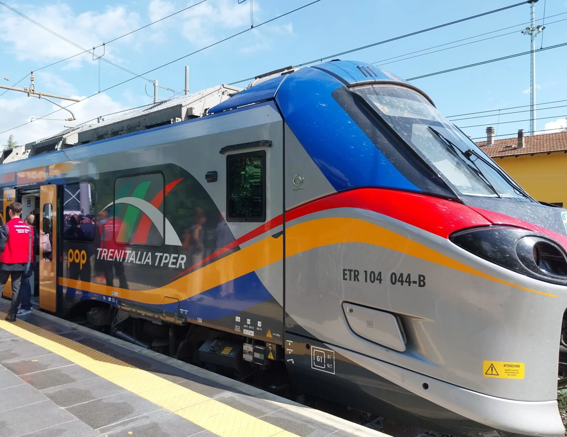 Bologna, 34enne capotreno ucciso a coltellate: orrore nella stazione