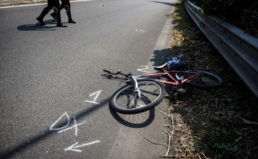 Treviso bene sotto choc: 25enne investe una donna in bici. Poi la scoperta: chi sono