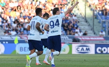 Pio ne fa 5, Max ne prende 3