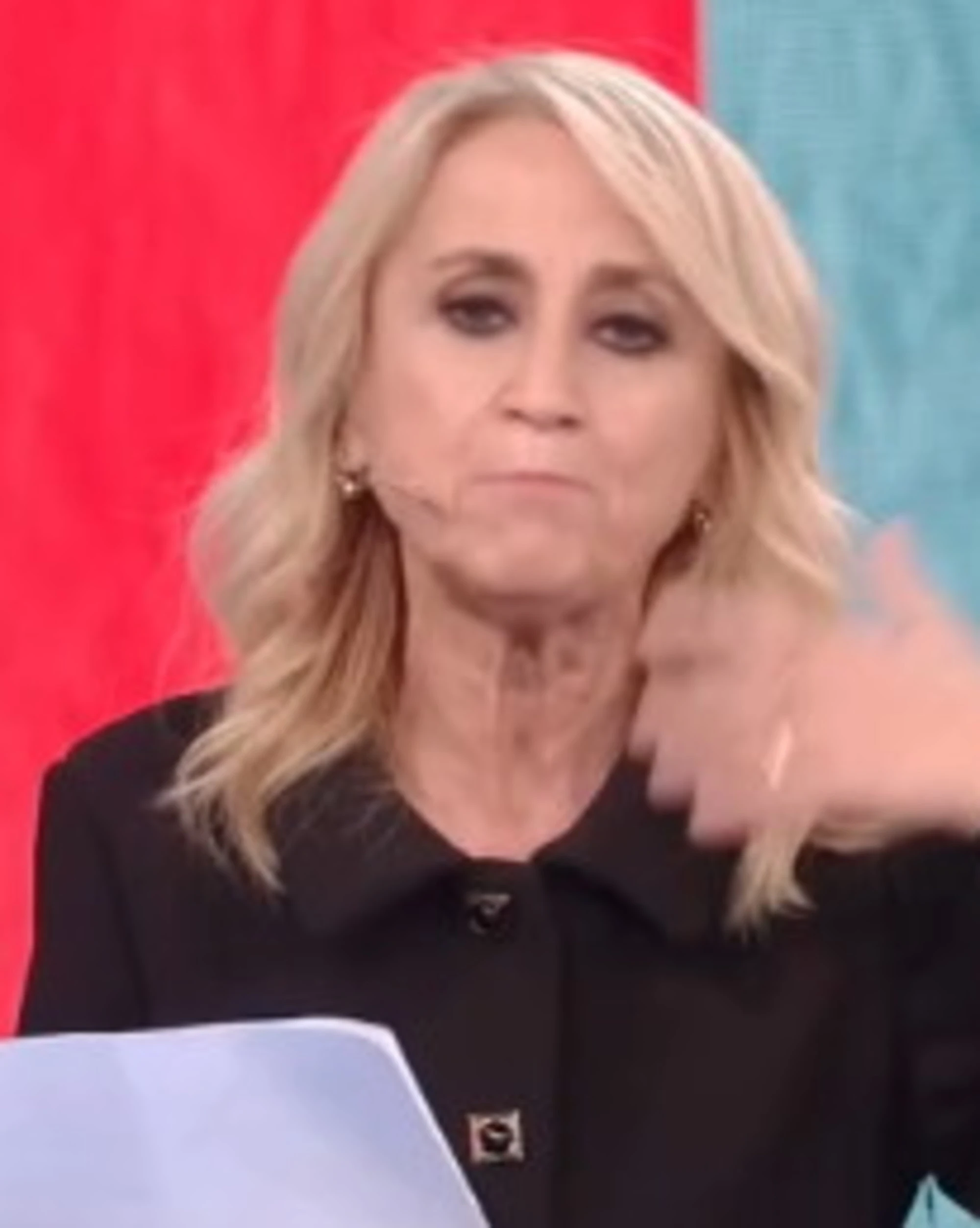 Luciana Littizzetto, livore contro Giorgia Meloni: "A destra, quasi in Libia"