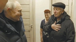 Putin, il racconto di quest'uomo: "È entrato in casa mia. E mi ha detto..."