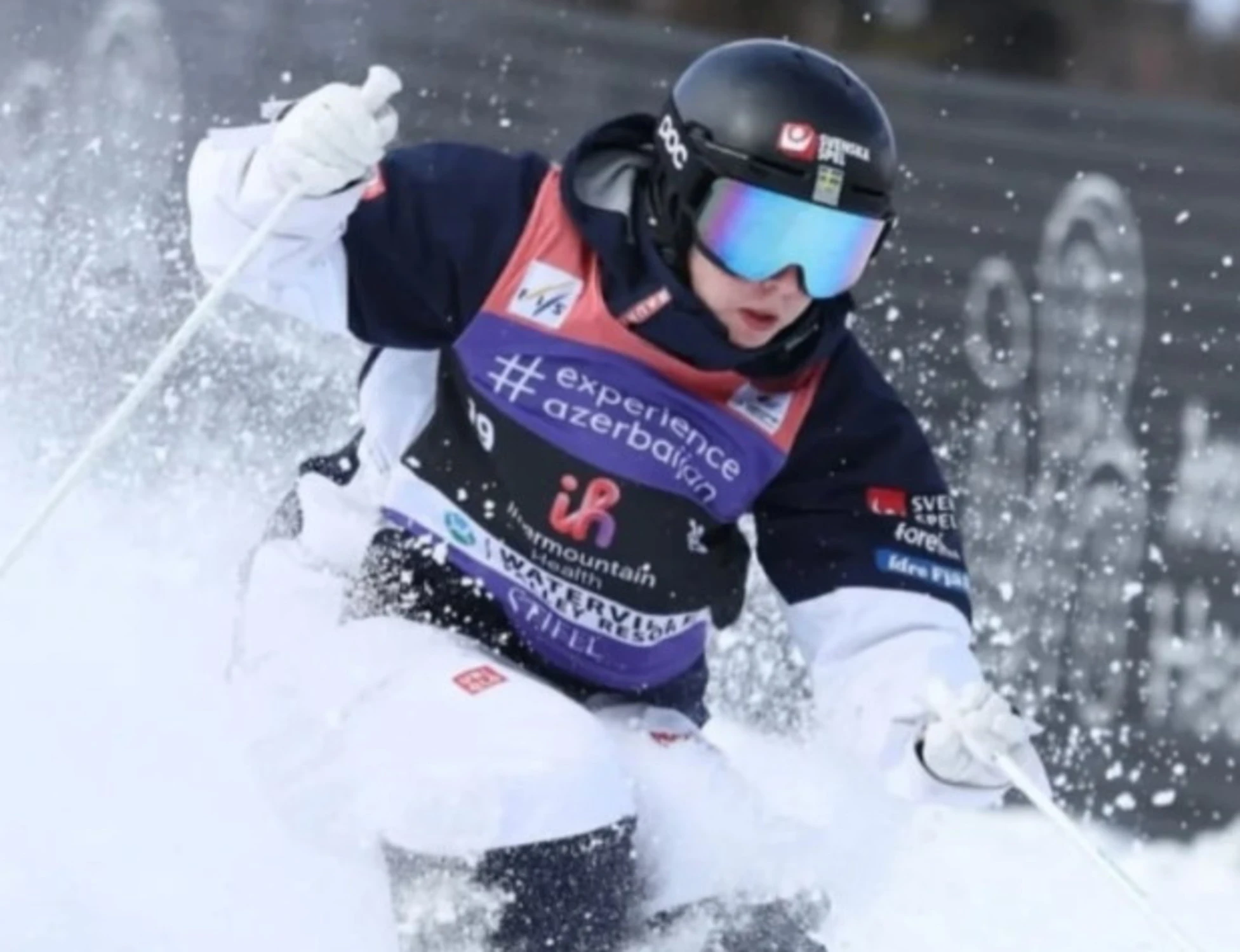 Milano-Cortina, è una donna ma si identifica uomo: scandalo in telecronaca