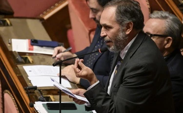 Pd, la denuncia Sensi: "In aula mi ha seppellito di insulti davanti a tutti"