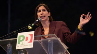 Elly Schlein prepara la piazza: non va sottovalutata