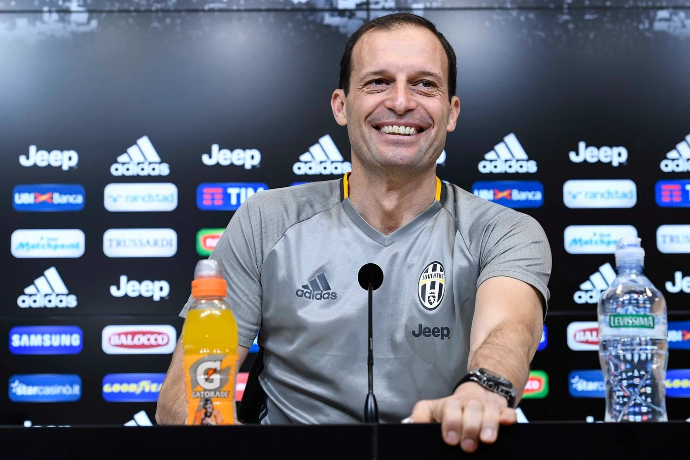 Juventus, vincere col Leverkusen per pagare Massimiliano Allegri: un retroscena da Champions