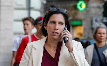 Elly Schlein, le epurazioni: espelle chi si candida con Decaro