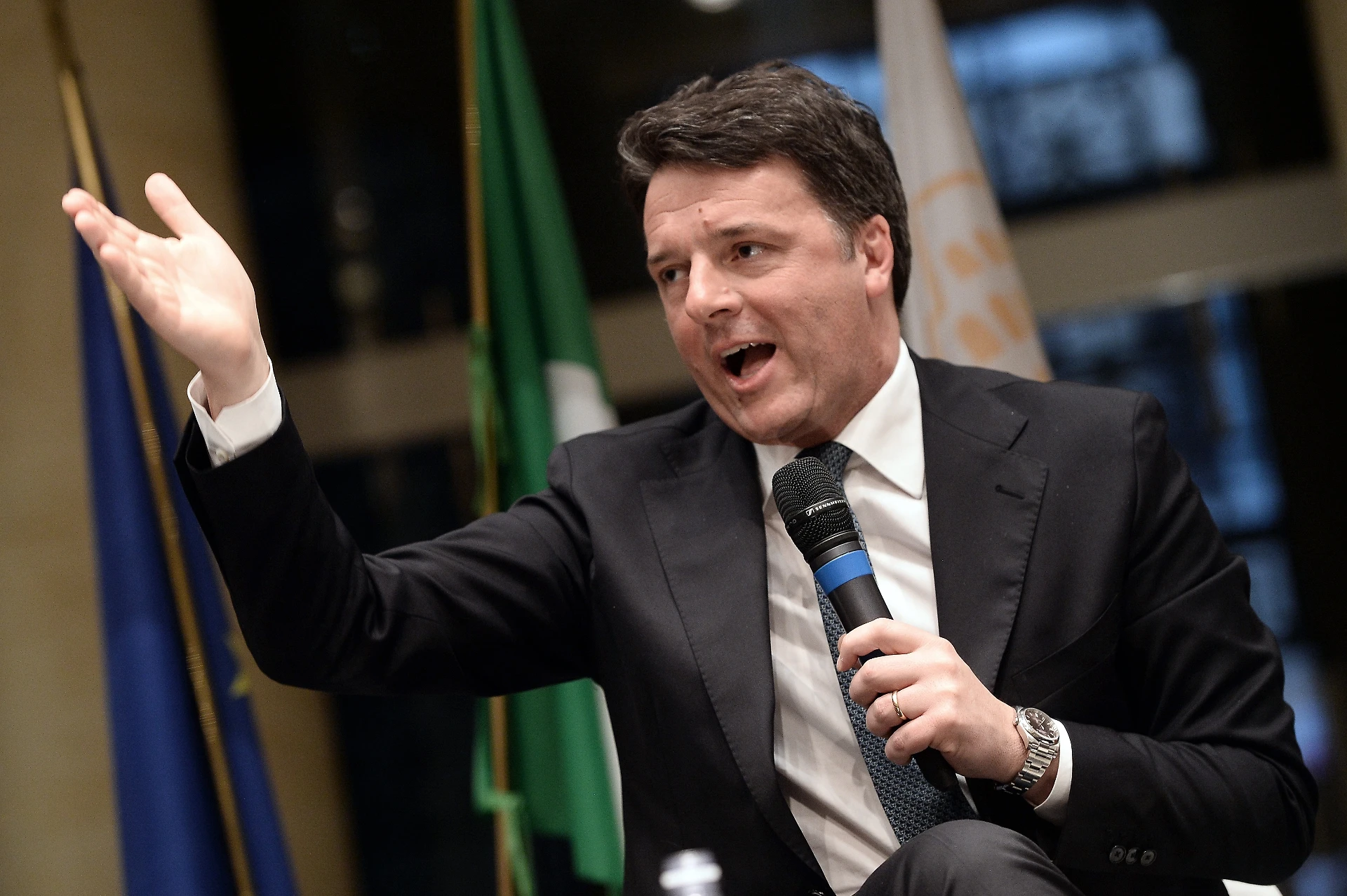 Matteo Renzi, lo sfogo brutale dopo l'arresto dei genitori: "Assurdo, chi vuole eliminarmi così sbaglia"