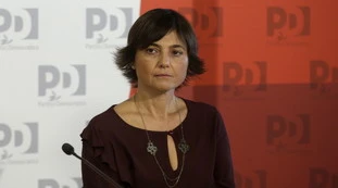 Serracchiani azzerata da Bonaccini e Schlein: "Non andremmo"