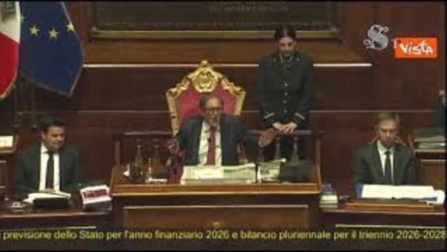 La Russa scherza in Senato: Banchi a rotelle sono diventati un cult di quest'Aula