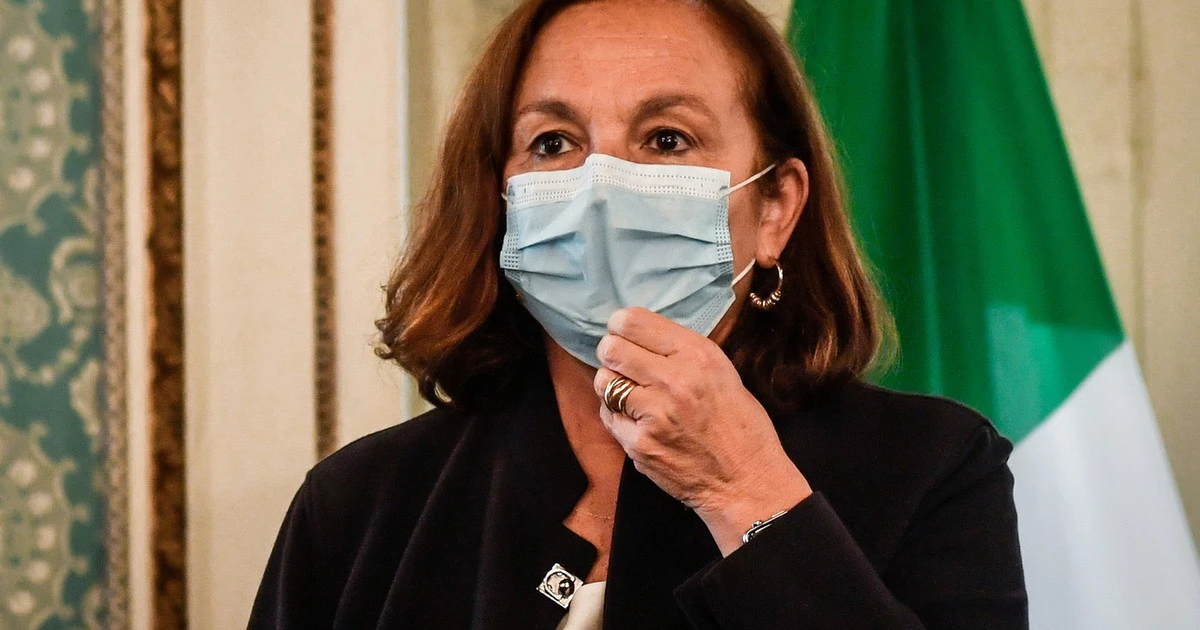 Franco Bechis, "servizio tamponi fulminei": Luciana Lamorgese, Covid scoperto leggendo Il Tempo durante il Cdm