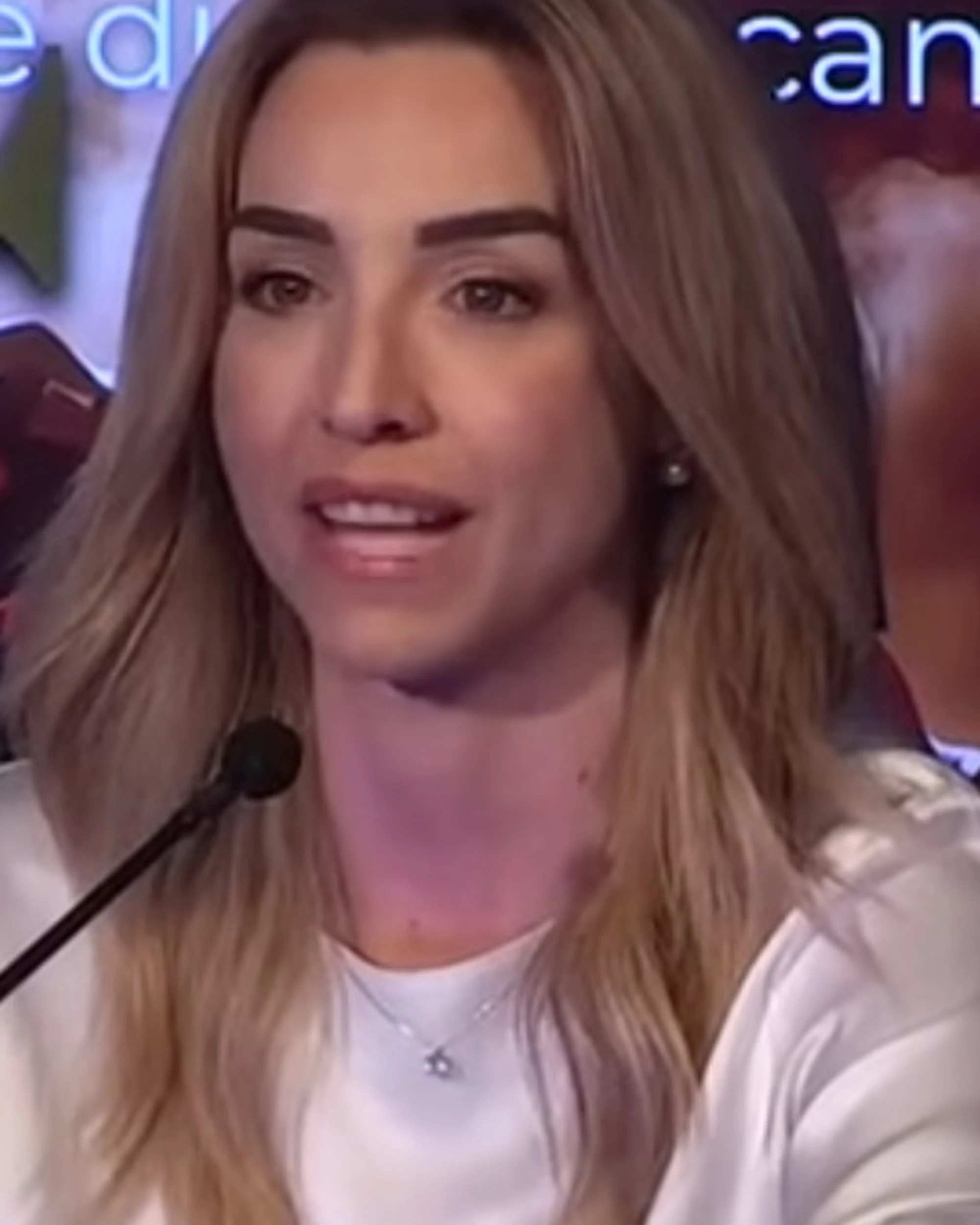 Silvia Salis, il vero piano: vuole far fuori Elly Schlein