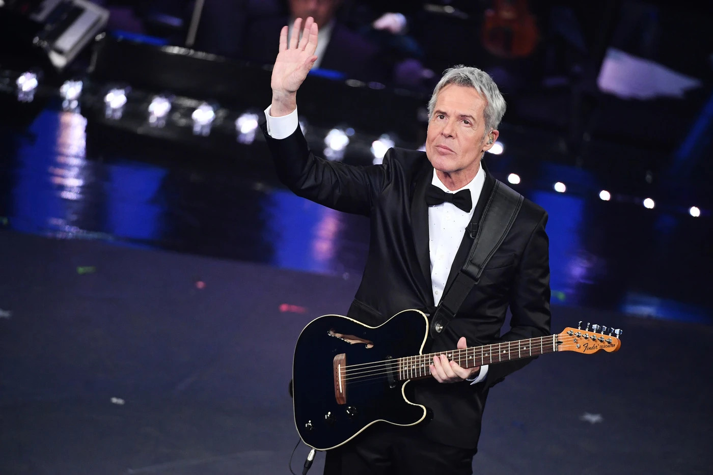 Sanremo 2019, Claudio Baglioni punge in diretta: "Ah, abbiamo un quasi extracomunitario"