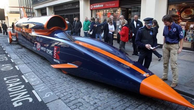 L'auto più veloce del mondo: 1.600 km/h