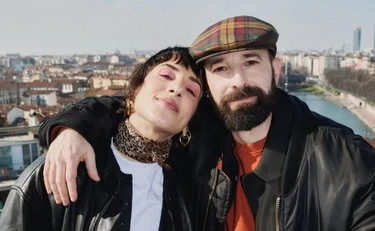https://media.liberoquotidiano.it/UCe1JwtocxC79ik5MzCEQCFYv3fLvKTAf1Zgd-RWA4Q/width:800/quality:90/aW1hZ2VzLzIwMjUvMTAvMDYvMTczODM1Nzg3LWI0NjA2MjFhLTM0ZjctNDIwNy1iNDhkLTkyNTI3ZjZjYTE3Yi5qcGc.webp