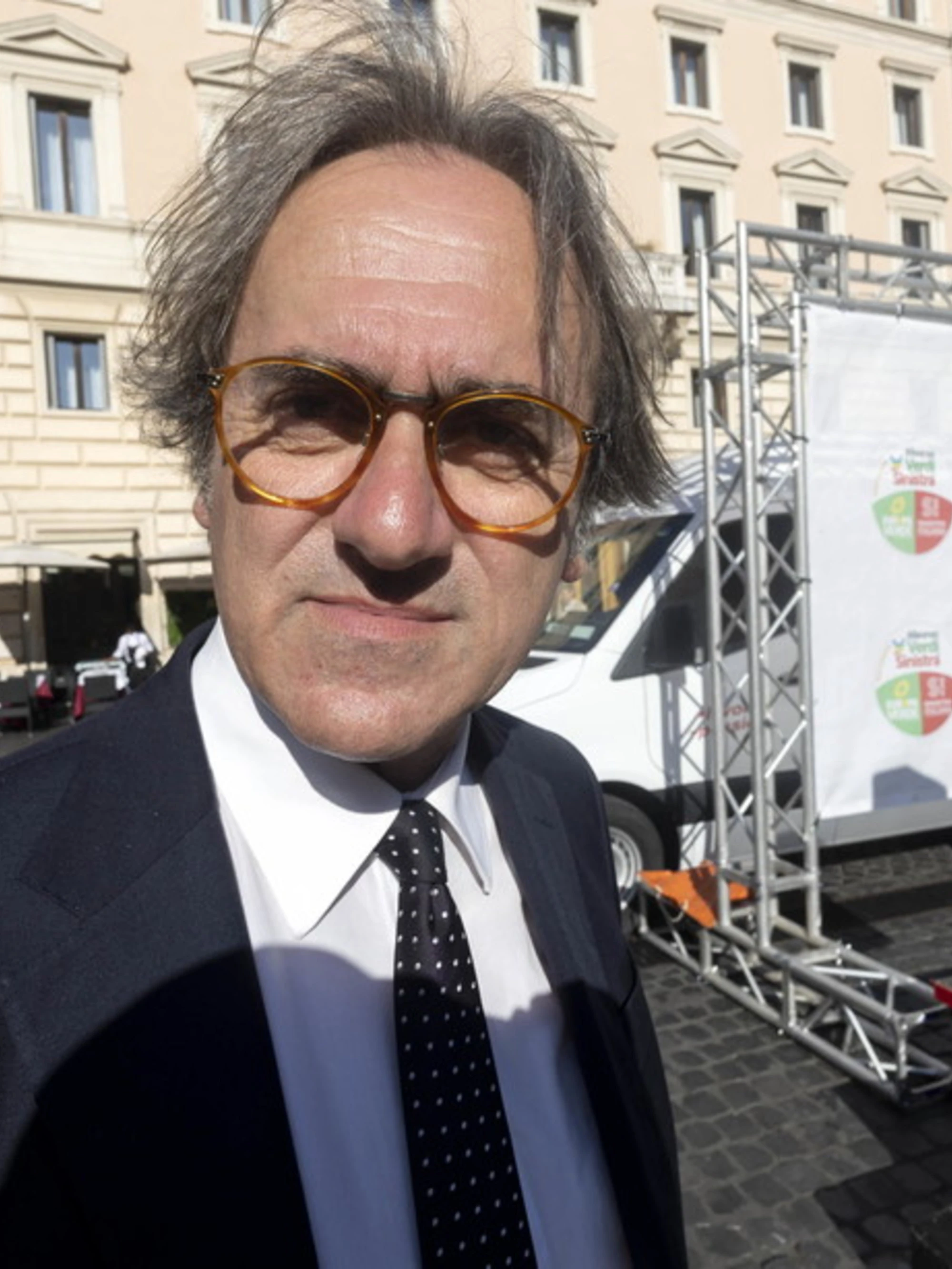 25 aprile, "hai sbagliato spezzone": l'errore di Angelo Bonelli al corteo