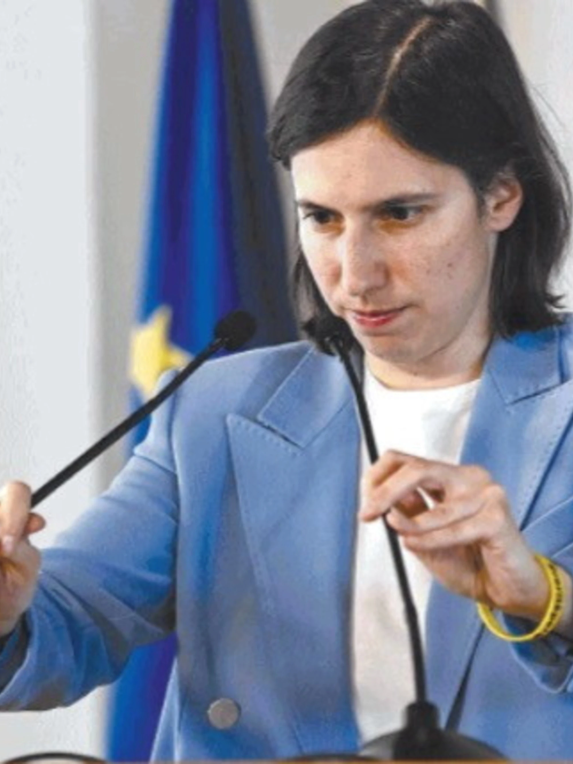 Il Pd scende in piazza, qua serve Pirandello